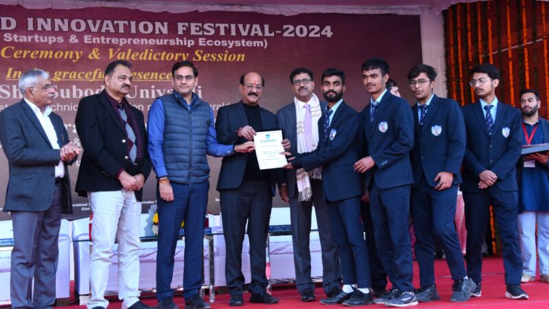 उत्तराखंड इनोवेशन फेस्टिवल का उद्घाटन माता श्री मंगला और एसआरएचयू के अध्यक्ष डॉ. विजय धस्माना द्वारा