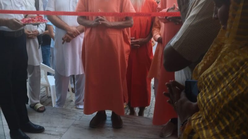 निर्मल आश्रम के 16वें स्वैच्छिक रक्तदान शिविर में सैकड़ो लोगो ने किया प्रतिभाग