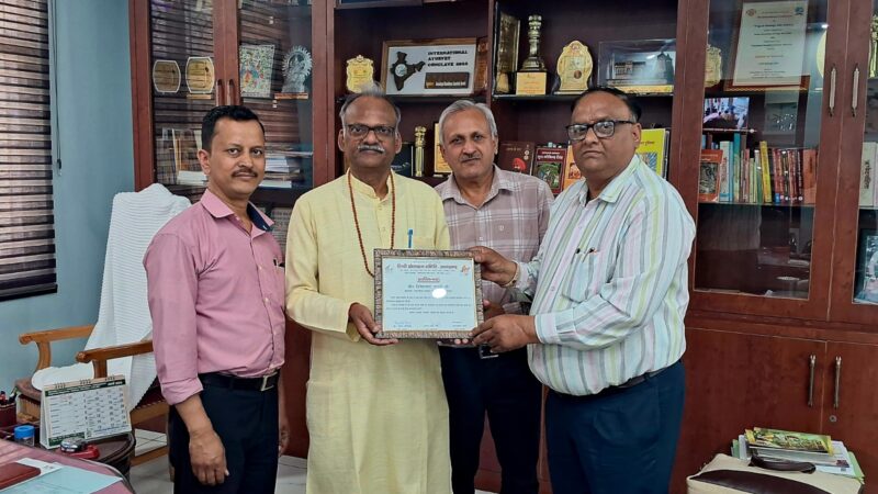 जरूरत:सभी को मिलकर हिन्दी भाषा को अधिक-से-अधिक दैनिक जीवन में उपयोग में लाने की जरूरत:हेमंत