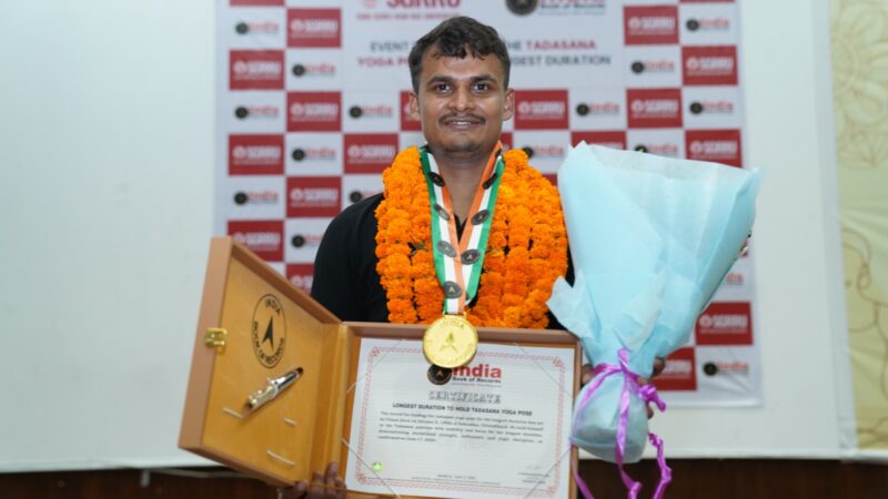 इंडिया बुक ऑफ रिकॉर्ड्स में SGRRU छात्र की ऐतिहासिक उपलब्धि दर्ज