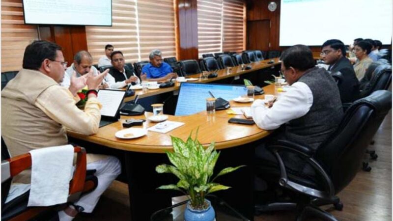 सीएम धामी की पहल: महिलाओं के लिए विशेष कौशल केंद्र, स्किल ऑन व्हील्स वैन जल्द शुरू