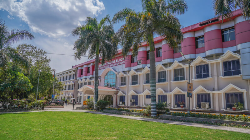 उत्कृष्ट इंफ्रास्ट्रक्चर और बेहतरीन फैकल्टी पर SGRRU को मिला सुनहरा अवसर