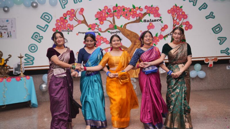 सांस्कृतिक प्रस्तुतियों और नुक्कड़ नाटक ने बांधा समां, गूंजे तालियां