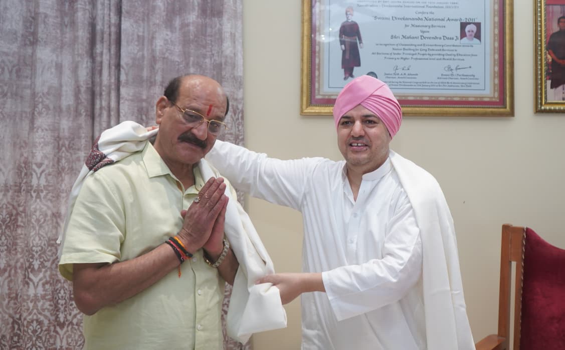 एसजीआरआर संस्थान का योगदान अनुकरणीय: दरबार साहिब में बोले कैबिनेट मंत्री सुबोध उनियाल