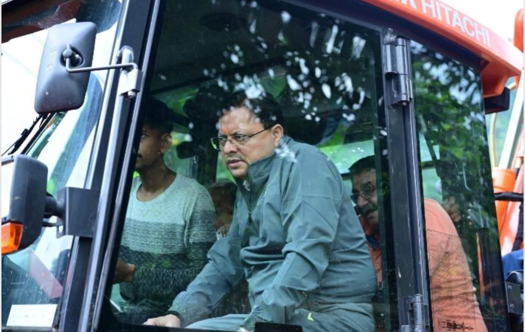 आपदा प्रबंधन पर धामी की सख्ती: टीमों को सतर्क रहने और राहत कार्यों में कोई लापरवाही न बरतने का आदेश