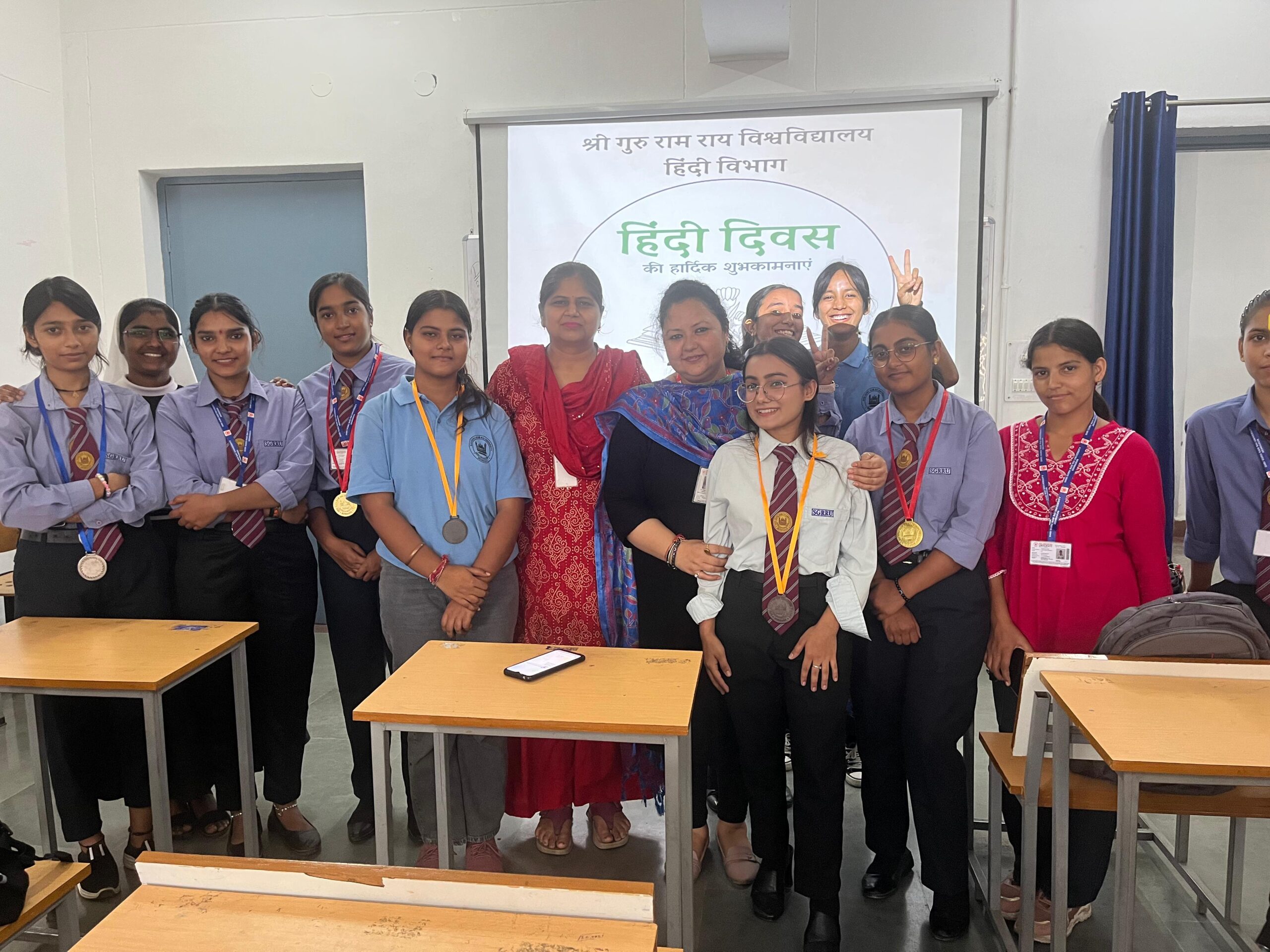 SGRRU में हिंदी दिवस पर उभर कर आई युवा पीढ़ी की सृजनात्मकता