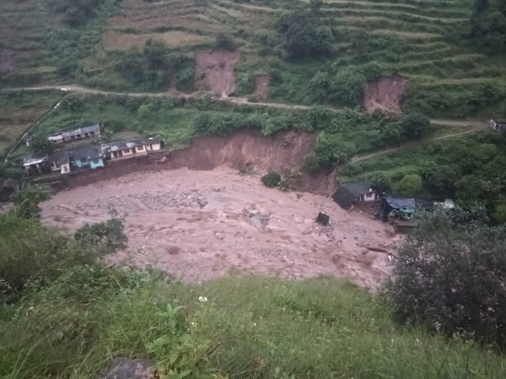 मुख्यमंत्री धामी ने जताया दुःख, हालात पर रखी कड़ी नजर