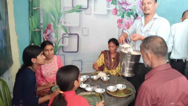 SGRRU ने निभाई सामाजिक जिम्मेदारी, आपदा क्षेत्र में राहत का परोसा स्वाद