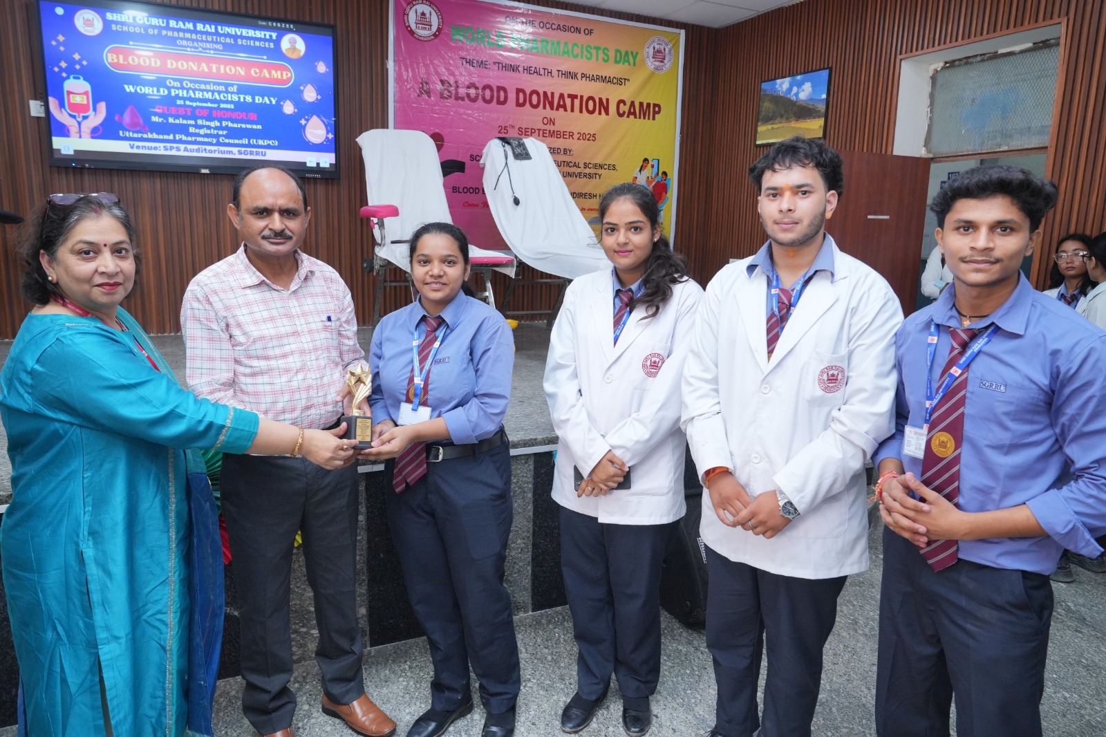 संकल्प:SGRRU कैंपस गूंजा प्रेरक संदेशों से, छात्रों ने लिया सेवा और नैतिकता का संकल्प