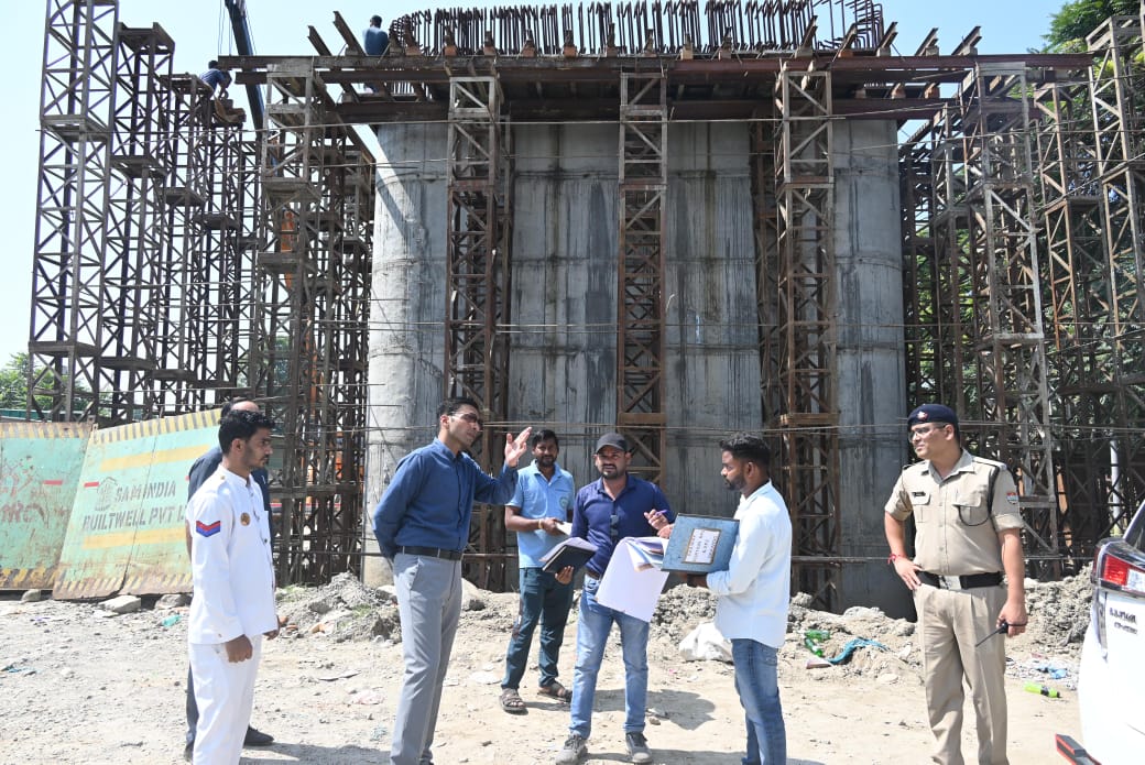 जिलाधिकारी सविन बंसल ने नोडल अधिकारियों को किया नामित, ओवरब्रिज निर्माण पर होगी क्लोज मॉनिटरिंग