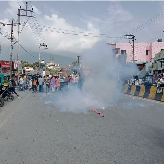 जीत:सीबीआई जांच संस्तुति पर जश्न, धामी के कदम को जिला महामंत्री कालिया ने बताया युवाओं की जीत