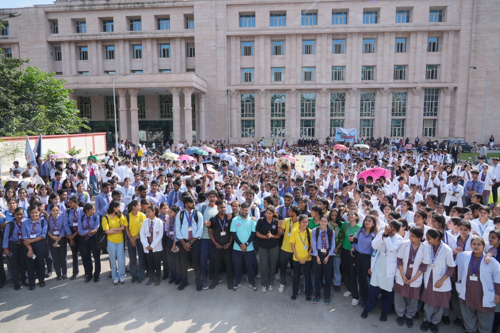 SGRRU रैली से दून जागा: युवाओं के नारों से गूंजा घंटाघर से गांधी चौक तक