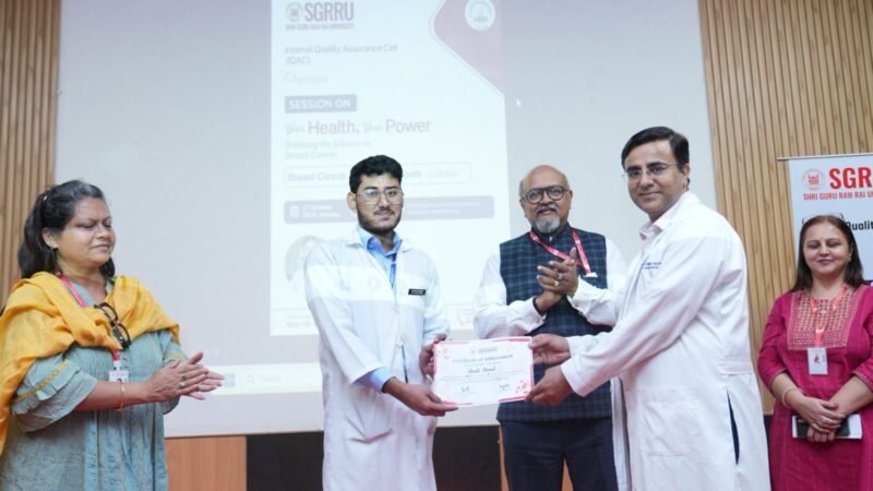 महंत देवेंद्र दास जी के आशीर्वाद से SGRRU में स्वास्थ्य चेतना का संदेश गूंजा