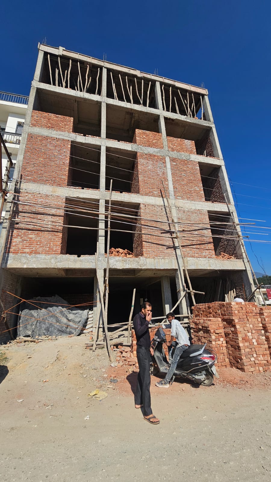 एमडीडीए का बड़ा ऑपरेशन — बंशीधर तिवारी के नेतृत्व में टीमों ने चलाया सीलिंग अभियान, लोगों ने सराहा कदम