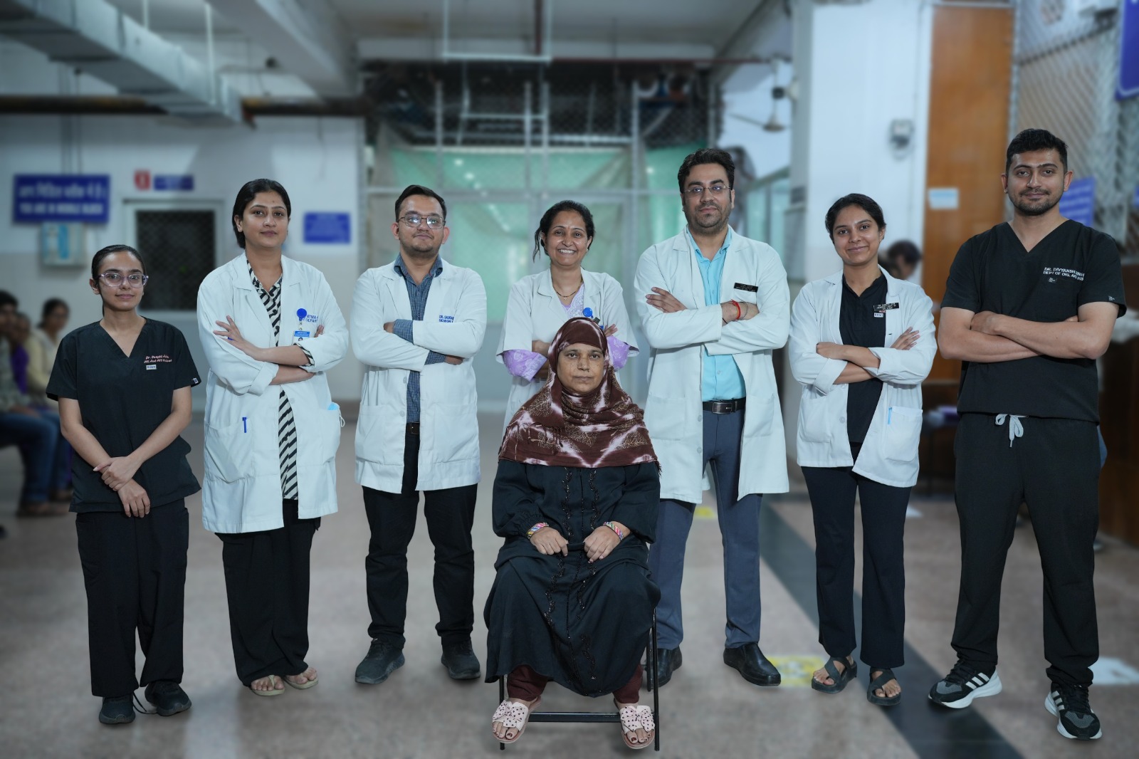 लाभ:इंदिरेश अस्पताल की ईएनटी टीम ने बचाई मरीज की जान, छाती खोले बिना हटाया विशाल ट्यूमर