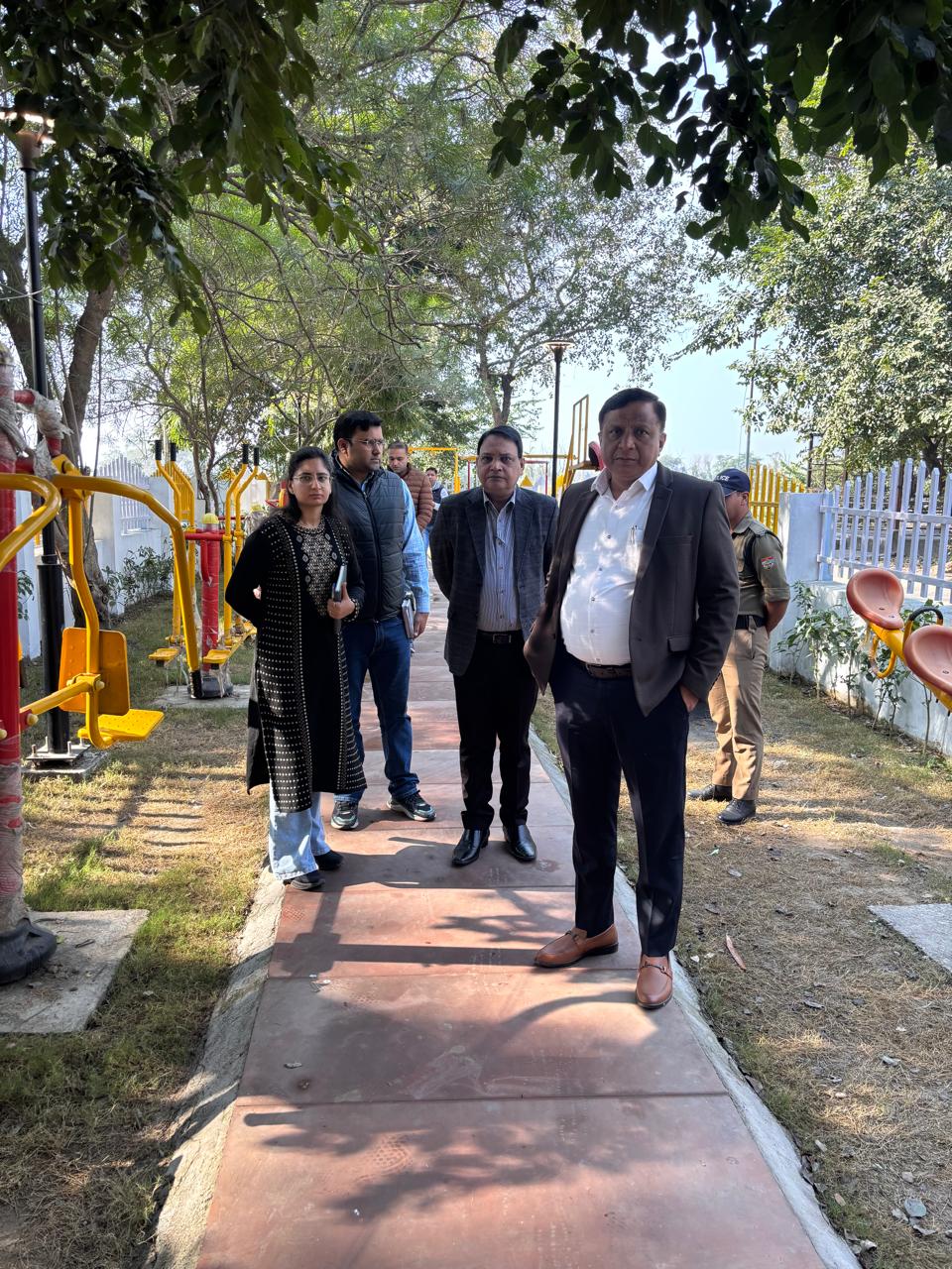 तिवारी ने पार्क, मोक्ष धाम और मल्टीलेवल पार्किंग में निर्माण मानकों की गहन जांच की