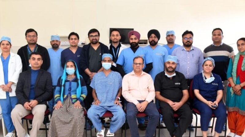 हिमालयन अस्पताल की चमकती उपलब्धि—डॉ. धस्माना ने बताया चिकित्सा उत्कृष्टता का उदाहरण