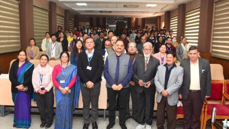 SRHU के मंच से उभरी पहाड़ बचाने की पहल—सतत पर्यटन व सामुदायिक विकास मॉडल पर फोकस