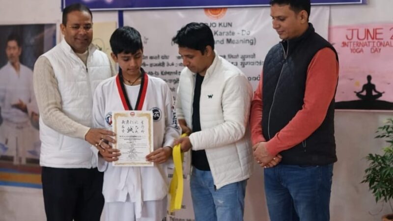 आत्मरक्षा और आत्मविश्वास की सीख: रेनबुकई कराटे एकेडमी का सम्मान समारोह