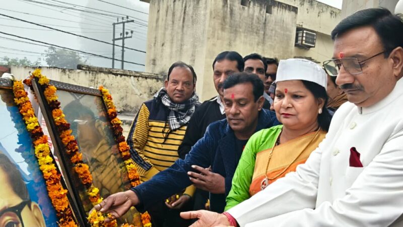 ध्वजारोहण से प्रभात फेरी तक देशभक्ति का उत्सव, रुड़की में भव्य गणतंत्र दिवस आयोजन