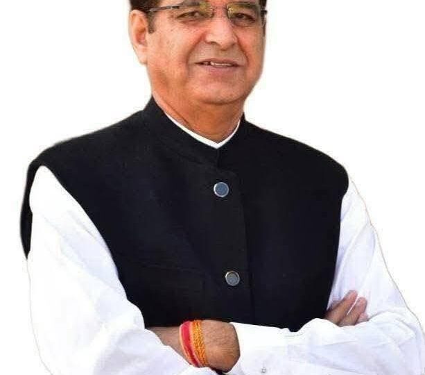 बेरोजगारी, भ्रष्टाचार और कानून-व्यवस्था पर घमासान — महारैली से सरकार पर दबाव