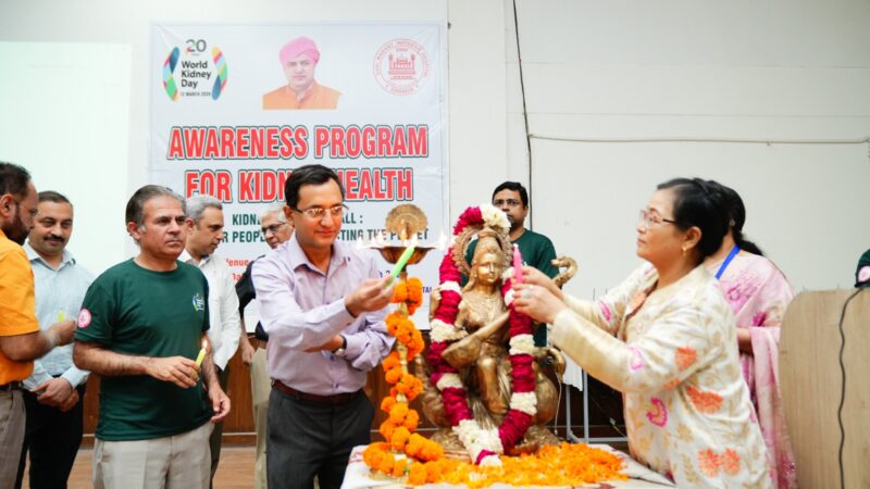 श्री महंत इन्दिरेश अस्पताल से निकली किडनी जागरूकता रैली, डॉक्टरों ने दिया स्वास्थ्य का संदेश