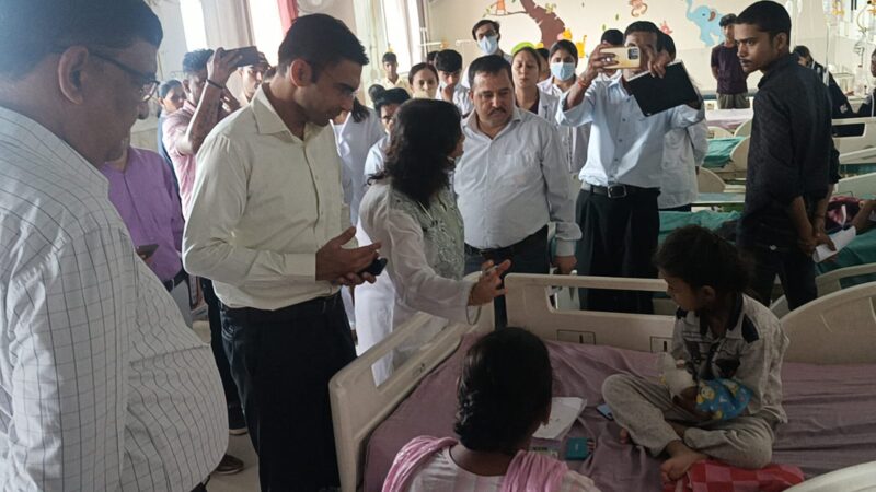 मुख्यमंत्री धामी की देखरेख में जिलाधिकारी ने सरकारी चिकित्सालयों में सुधार की दिशा में लिया बड़ा कदम