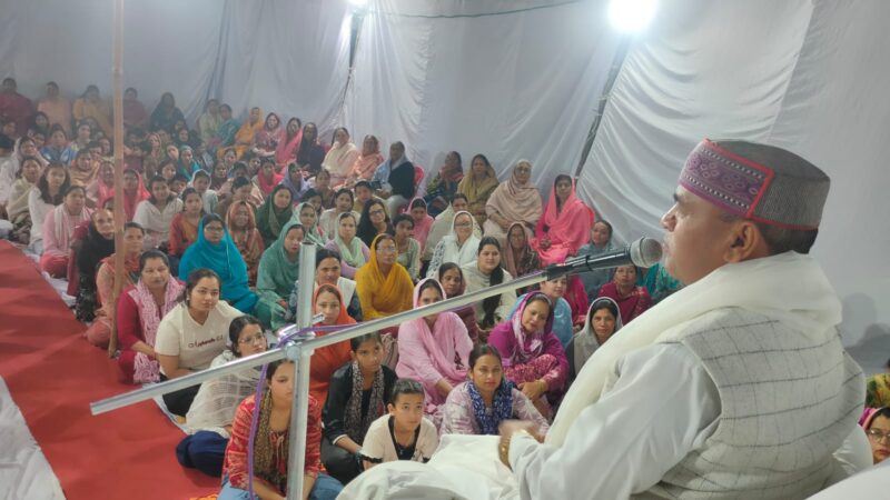 महादेव कुड़ियाल के प्रवचनों ने युवाओं को कराया आत्मबोध का अनुभव