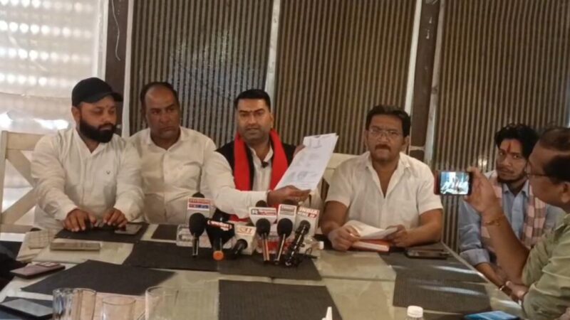 15 लाख में खरीदी जमीन पर कब्जे का दावा, पुलिस जांच में सहयोग नहीं