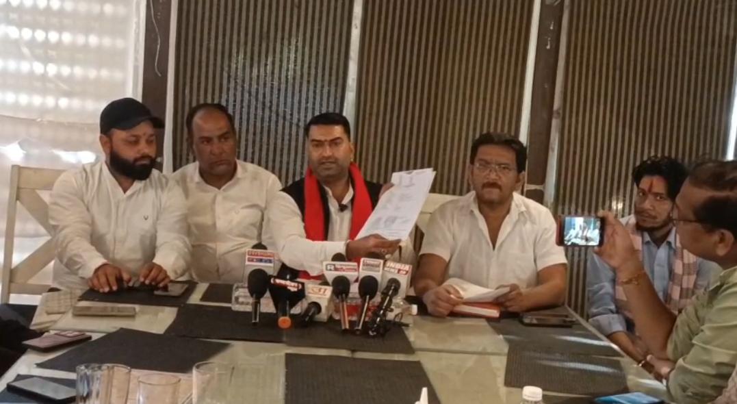 15 लाख में खरीदी जमीन पर कब्जे का दावा, पुलिस जांच में सहयोग नहीं