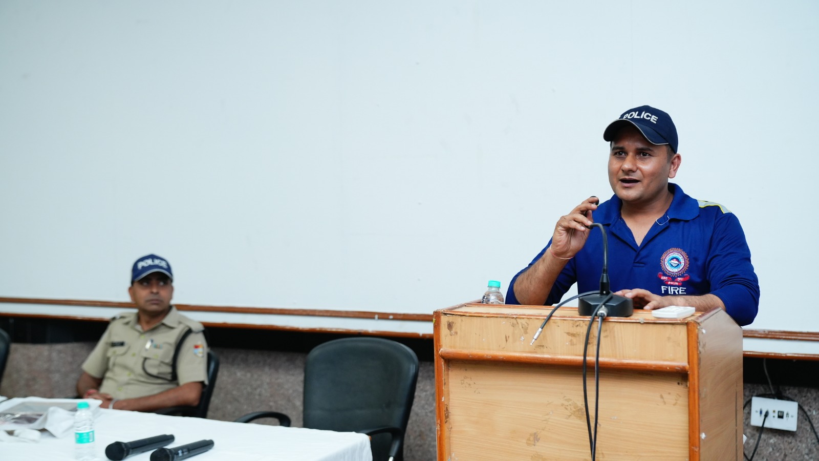 इंदिरेश अस्पताल में मॉक ड्रिल से बढ़ी सतर्कता, आग से निपटने की पूरी तैयारी