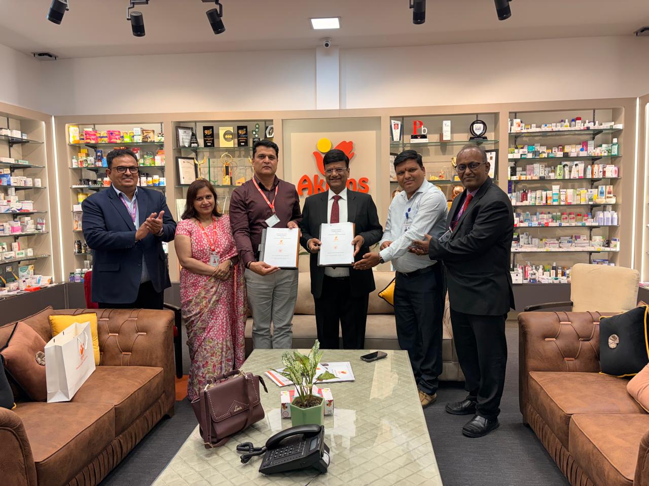 SGRRU ने उद्योग जगत से मिलाया हाथ, विद्यार्थियों को मिलेगी प्रोफेशनल ट्रेनिंग