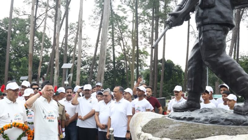 मुख्यमंत्री धामी के नेतृत्व में शहीदों के सम्मान में दौड़ा देहरादून, गूंजे भारत माता के जयकारे