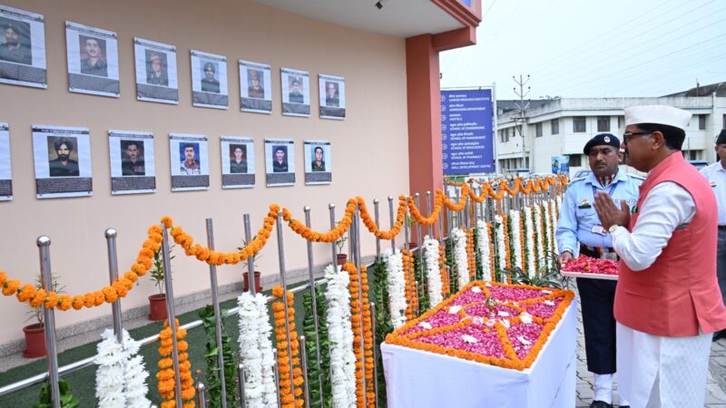 एसआरएचयू से गूंजा राष्ट्रनिर्माण का संदेश, धूमधाम से मनाया गया स्वतंत्रता दिवस