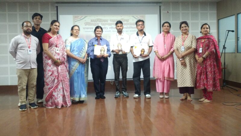 श्री गुरु राम राय विश्वविद्यालय में सुरों के साथ जागी राष्ट्रभावना, एकल गीत प्रतियोगिता में दिखी प्रतिभाओं की चमक