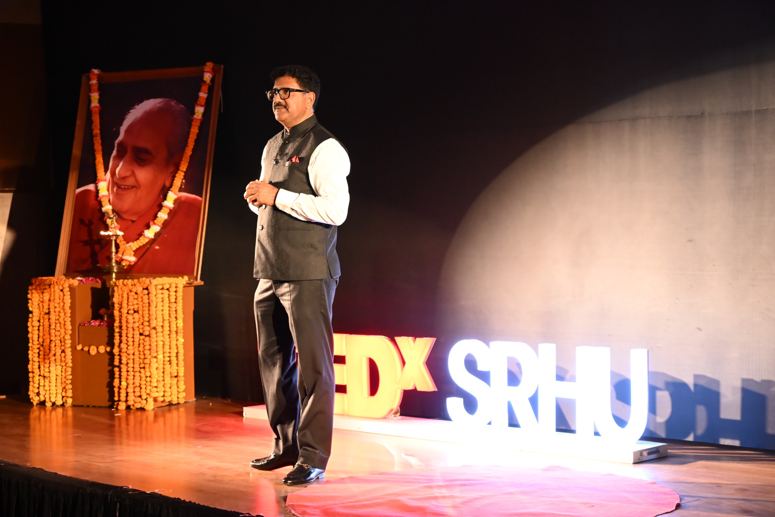 जब SRHU में संघर्ष की कहानियों ने जगाई सफलता की लौ, ‘द स्पार्क विदिन’ बना प्रेरणा का मंच