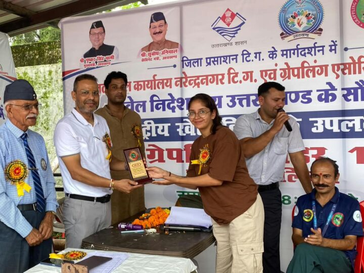 पूर्णानंद मैदान में दिखा युवा जोश, डॉ. राजे नेगी ने किया खिलाड़ियों को प्रोत्साहित