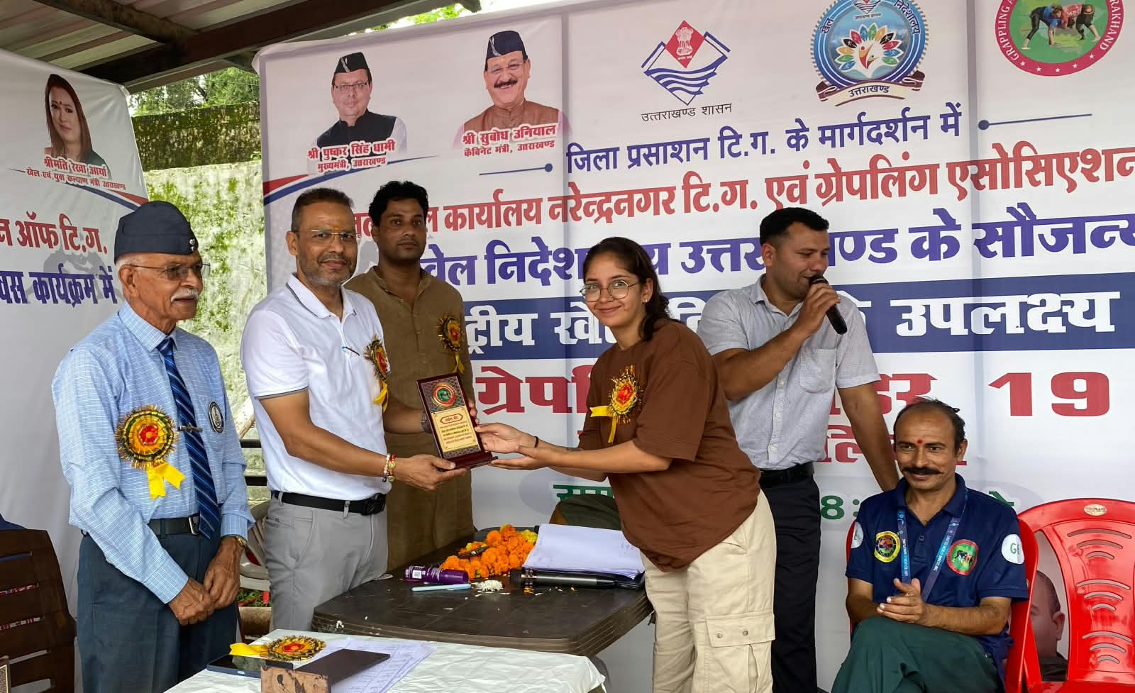 पूर्णानंद मैदान में दिखा युवा जोश, डॉ. राजे नेगी ने किया खिलाड़ियों को प्रोत्साहित