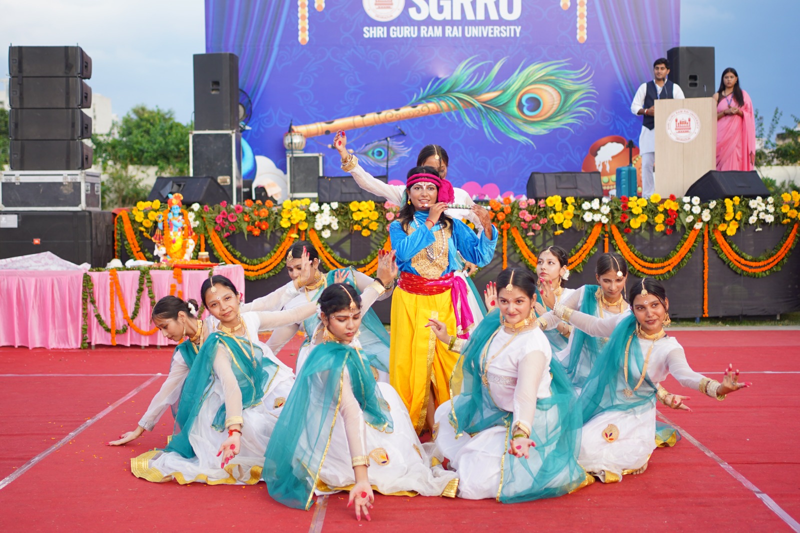 एसजीआरआरयू में जन्माष्टमी का उल्लास, हजारों छात्रों ने मनाया कृष्ण जन्मोत्सव
