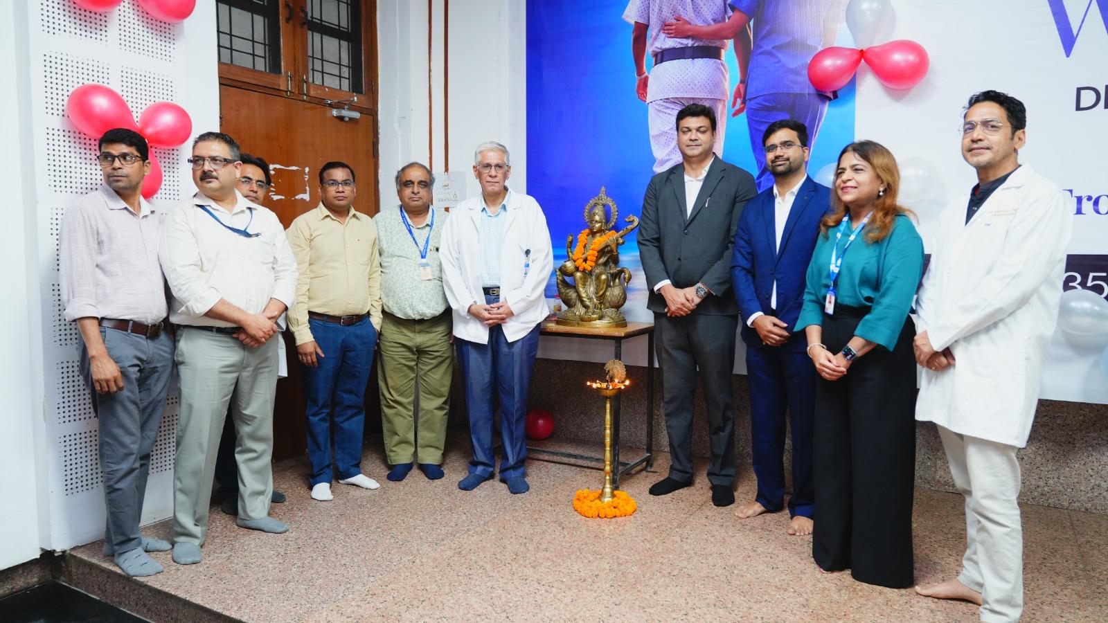 सड़क हादसों में जिंदगी बचाने का मंत्र: इंदिरेश अस्पताल में विशेषज्ञों ने साझा किए ट्रॉमा केयर के गुर